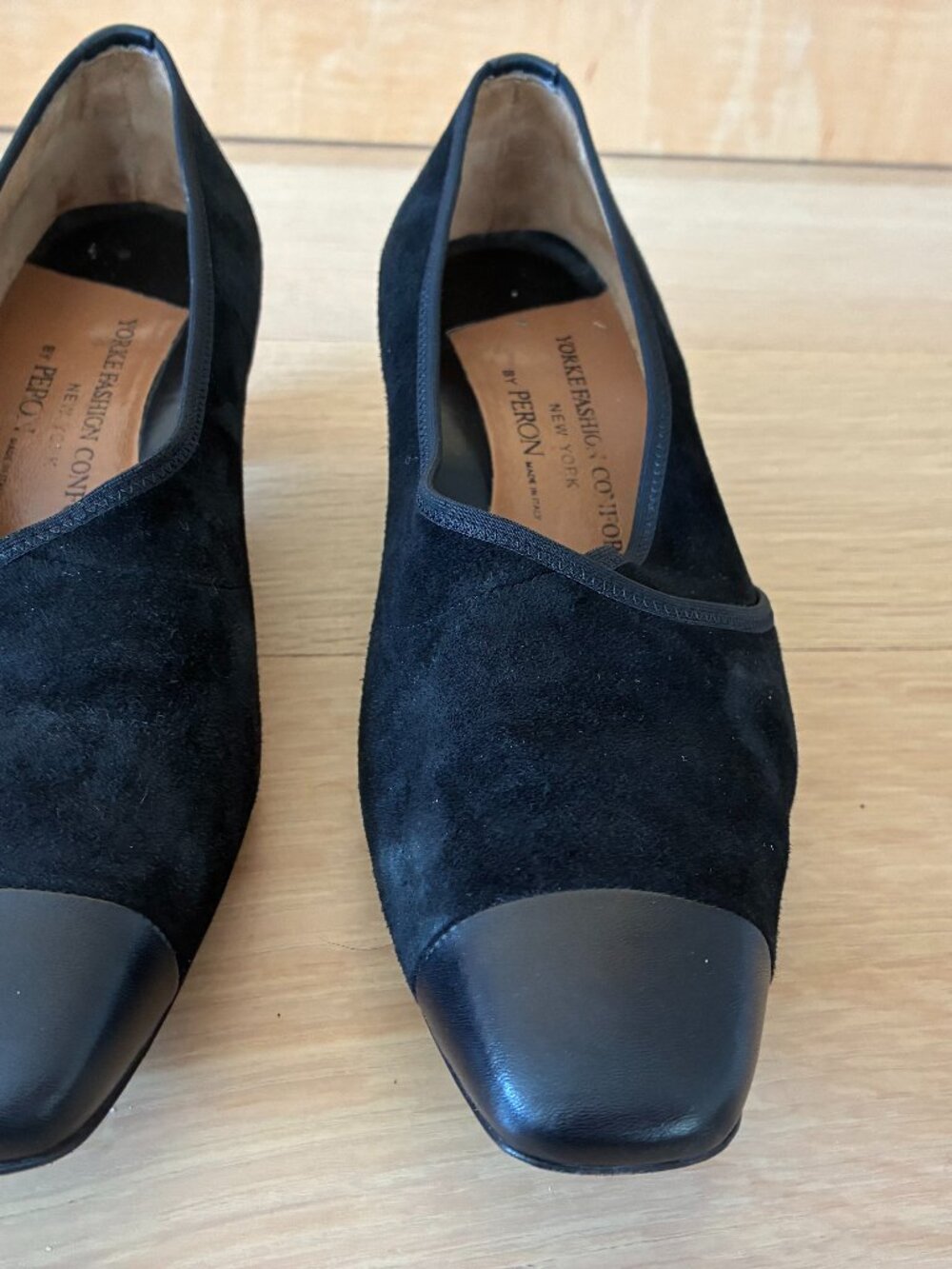 Ladies Pumps:   Yorke Fashion Comfort by Peron, made in Italy.